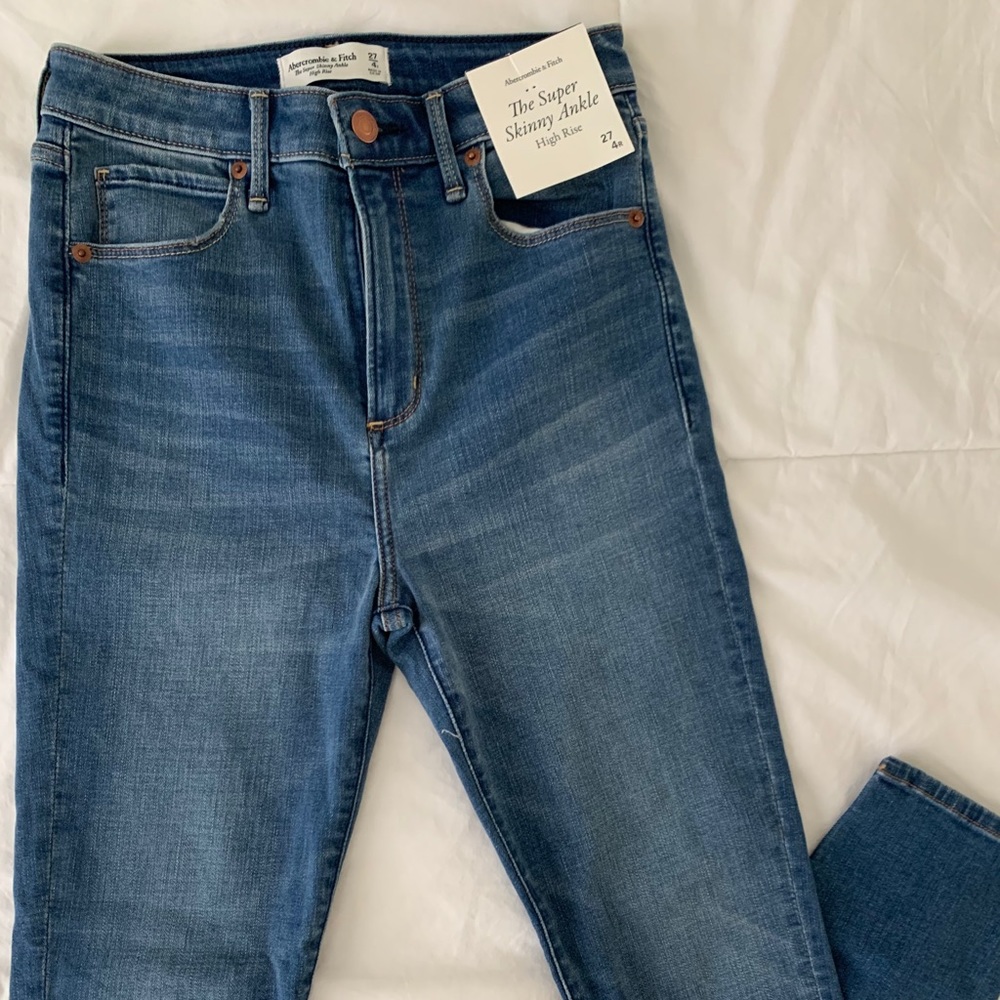 Super Skinny Ankle High Rise